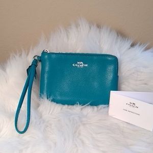 Coach Wristlet New without tags